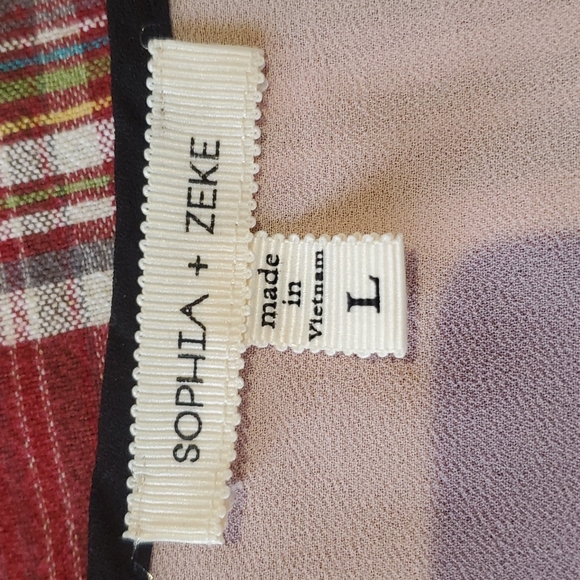 SOPHIA + ZEKE* Blouse - Picture 4 of 5